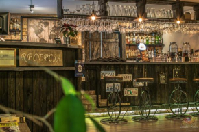 Гостиница Old Tree Villa & Restaurant  Освенцим